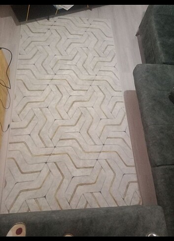 Sarar 120*250 ve 120*305 Saray halı yeni gibi