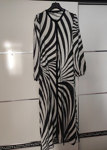 Zebra Desenli Uzun Kollu Uzun Elbise