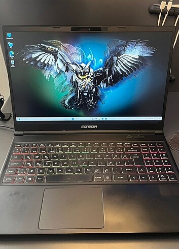 MONSTER İ7 9.NESİL 165O4 GB 8GB RAM 256 GB M2 SSD