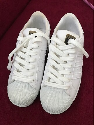 Adidas beyaz süperstar