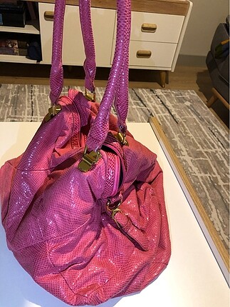 Pembe çok şık çanta
