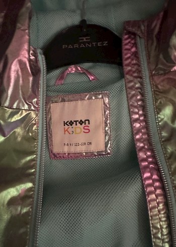Koton Parlak Çok Renkli Kapüşonlu Kız Montu