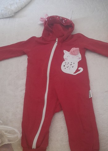 Kapüşonlu Kedi Desenli Kırmızı Kedi Tulumu - Görsel 2