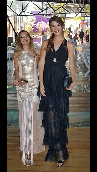 Raisa & Vanessa pudra rengi çok iyi durumda