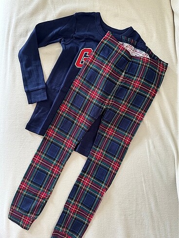4 Yaş Beden lacivert Renk Gap çocuk pijama 4-5 yaş