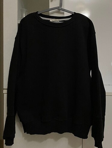 Siyah sweatshirt