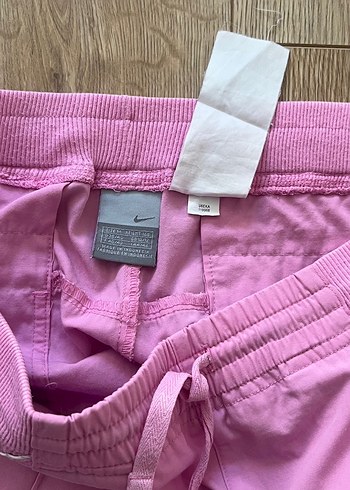 Nike Pembe Mini Rahat Kesim Şort - Görsel 4