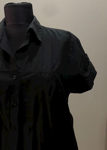 Siyah Kısa Kollu Düğmeli Kadın Gömlek - Görsel 4