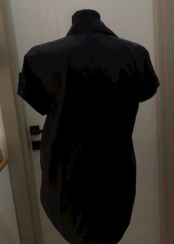 Siyah Kısa Kollu Düğmeli Kadın Gömlek - Görsel 5