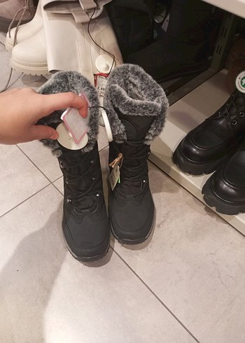 Siyah Gri Kürklü Kadın Outdoor Bot - Görsel 2