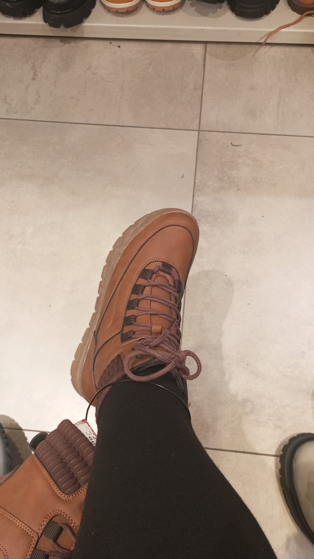 Kahverengi Deri Bağcıklı Kadın Bot - Görsel 2