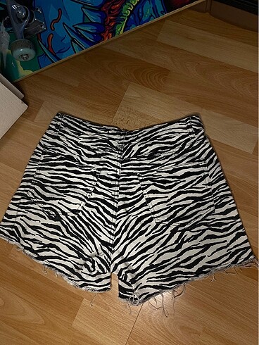Zara Zebra şort
