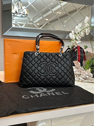 Chanel A+ çanta