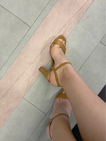 Mango Nude Topluklu Ayakkabı