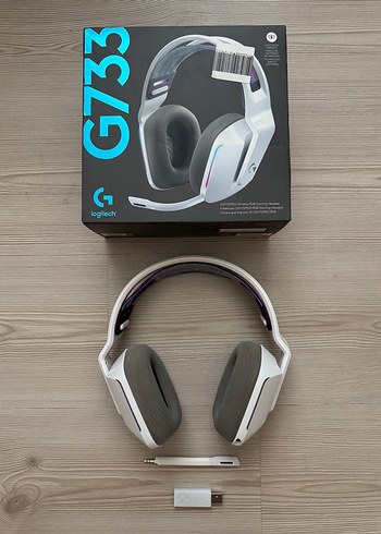 Logitech G733 Beyaz/Gri Oyuncu Kulaklığı