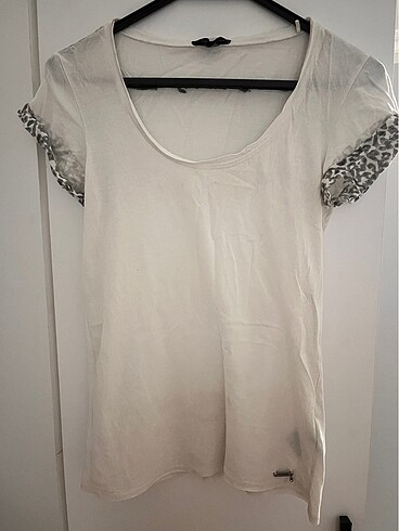 Guess t-shirt bluz