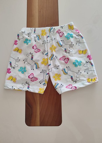 5 Yaş Beden Unicorn baskılı şortlu kız çocuk pijama takımı