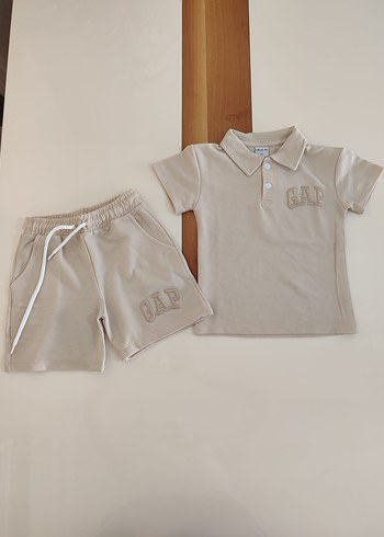 Gap GAP yazılı şortlu waffle kumaş çocuk takımı