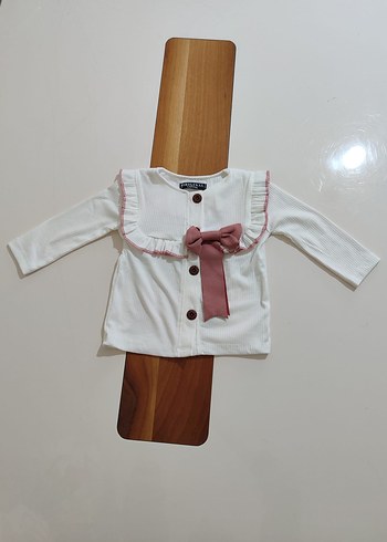 Gömlekli yırtmaçlı pantolonlu kız çocuk takımı - Görsel 4