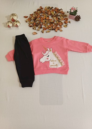 Unicorn baskılı mevsimlik kız bebek takımı