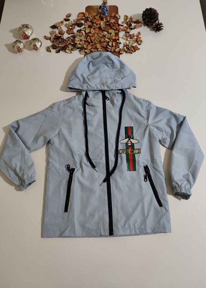 Gucci önden fermuarlı kapşonlu yağmurluk - Görsel 2
