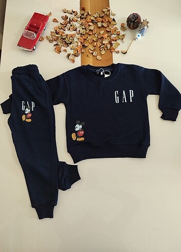 GAP Mickey mouse 3iplik çocuk takımı 