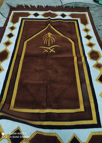 çeşitli renk ve desenlerde seccadeler - Görsel 6