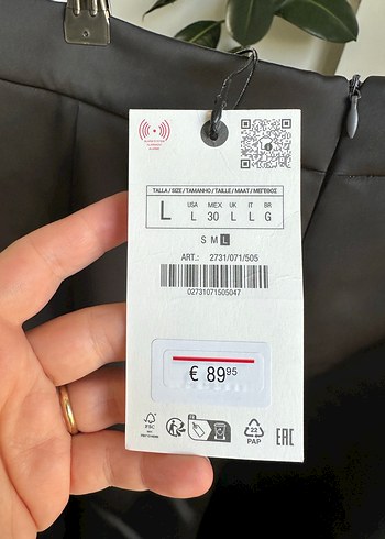 l Beden Siyah Nakışlı Uzun Kadın Etek
