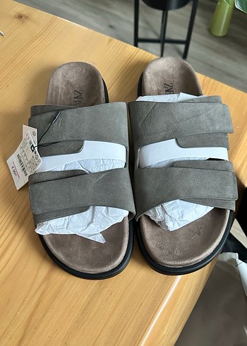 Gri Süet Tokalı Erkek Terlik - Görsel 2
