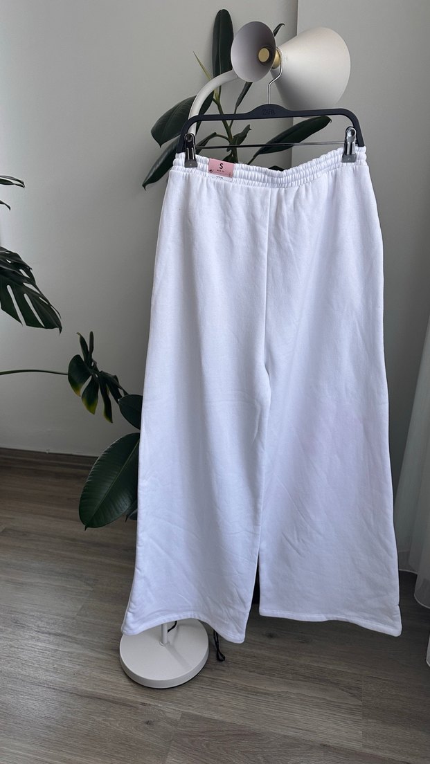 Beyaz Kadın Pamuklu Salaş Eşofman Altı - Görsel 2