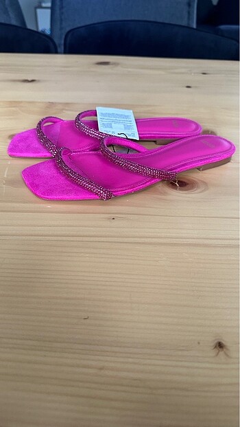 37 Beden Mango terlik 37-39-42 no mevcut