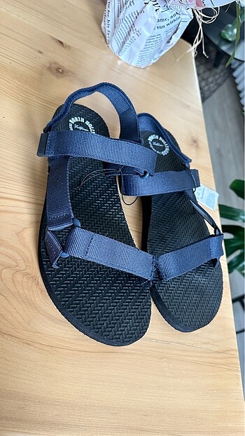 44 Beden Lefties spor sandalet