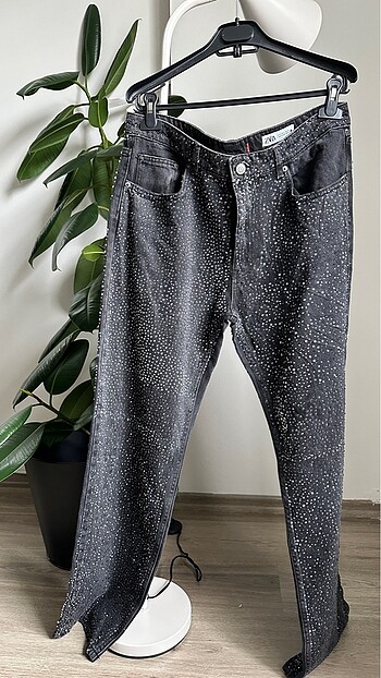 Zara taşlı pantolon