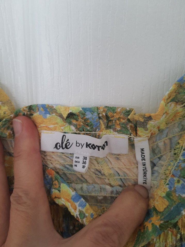 Çiçekli gipeli midi elbise.Askılı kare yaka - Görsel 4