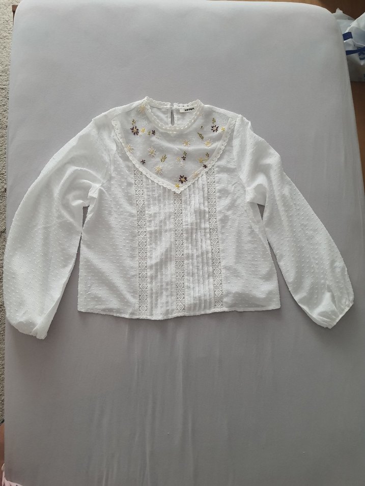 Beyaz Nakışlı işlemeli  Kadın Bluz - Görsel 3