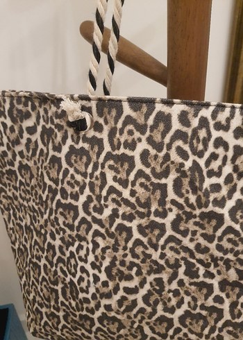 Leopar Desenli Fermuarlı Plaj Çantası - Görsel 8