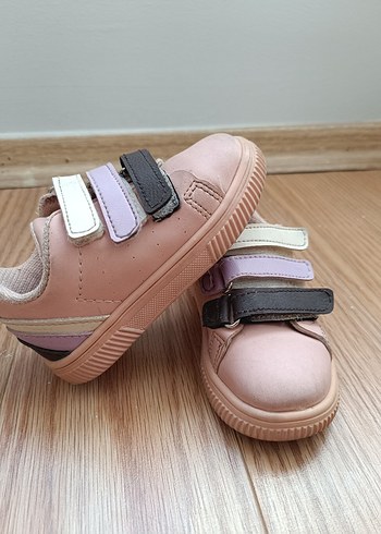 23 Beden pembe Renk Kız Çocuk Pastel Renkli Tokalı Spor Ayakkabı