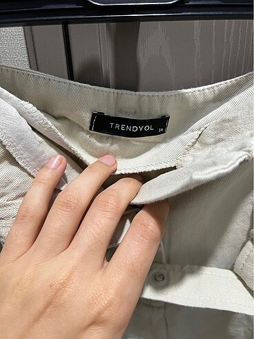 Taş rengi pamuklu bermuda kemerli şort - Görsel 5