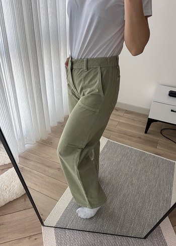 Bershka Haki Rahat Kesim Pantolon - Görsel 2