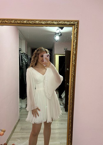 Modern V Yakalı Mini Beyaz Elbise - Görsel 3