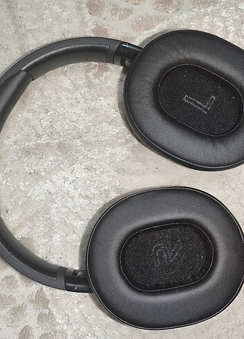  Beden JBL 700