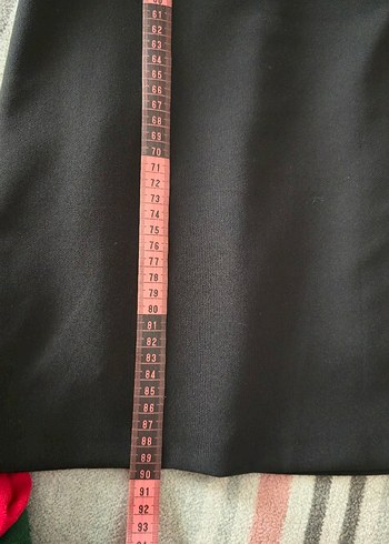 Siyah Kemer Detaylı Midi V Yakalı Elbise - Görsel 5