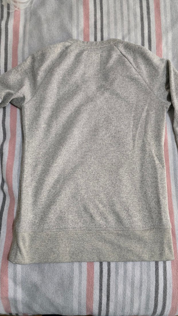 Gri V Yakalı Sweatshirt - Görsel 5