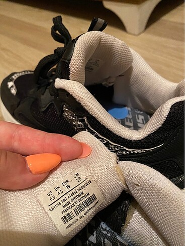 39 Beden siyah Renk Skechers dlites