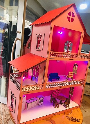 Ahşap oyun evi 