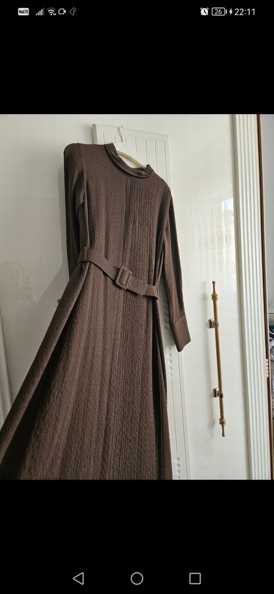 TUĞBA Kahverengi Kemerli Uzun Elbise - Görsel 2