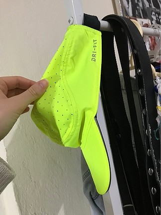 Nike Nike neon şapka