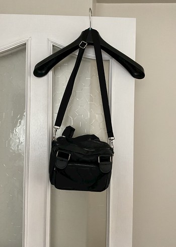 Siyah Minimalist Omuz Çantası