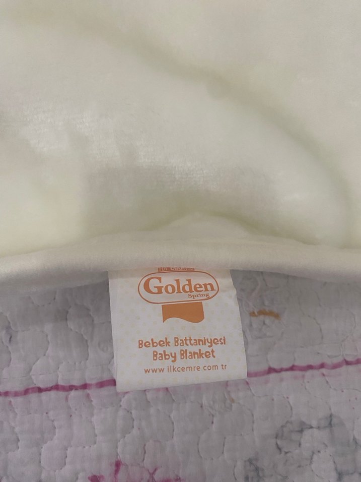Altın Renkli Bebek Battaniyesi - Görsel 2