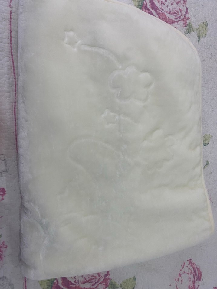 Altın Renkli Bebek Battaniyesi - Görsel 5